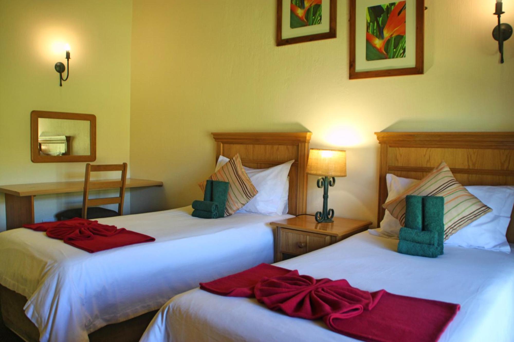 Gooderson Leisure Fairways Self Catering And Timeshare Gold Crown Resort Drakensberg Garden Room photo