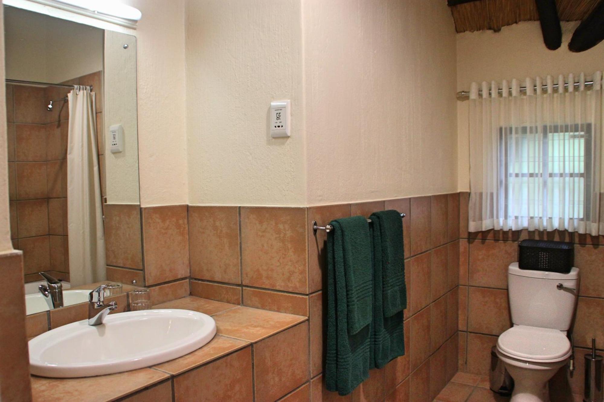 Gooderson Leisure Fairways Self Catering And Timeshare Gold Crown Resort Drakensberg Garden Room photo