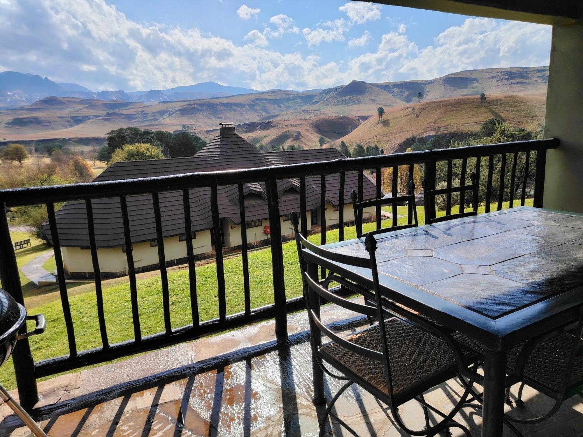 Gooderson Leisure Fairways Self Catering And Timeshare Gold Crown Resort Drakensberg Garden Exterior photo