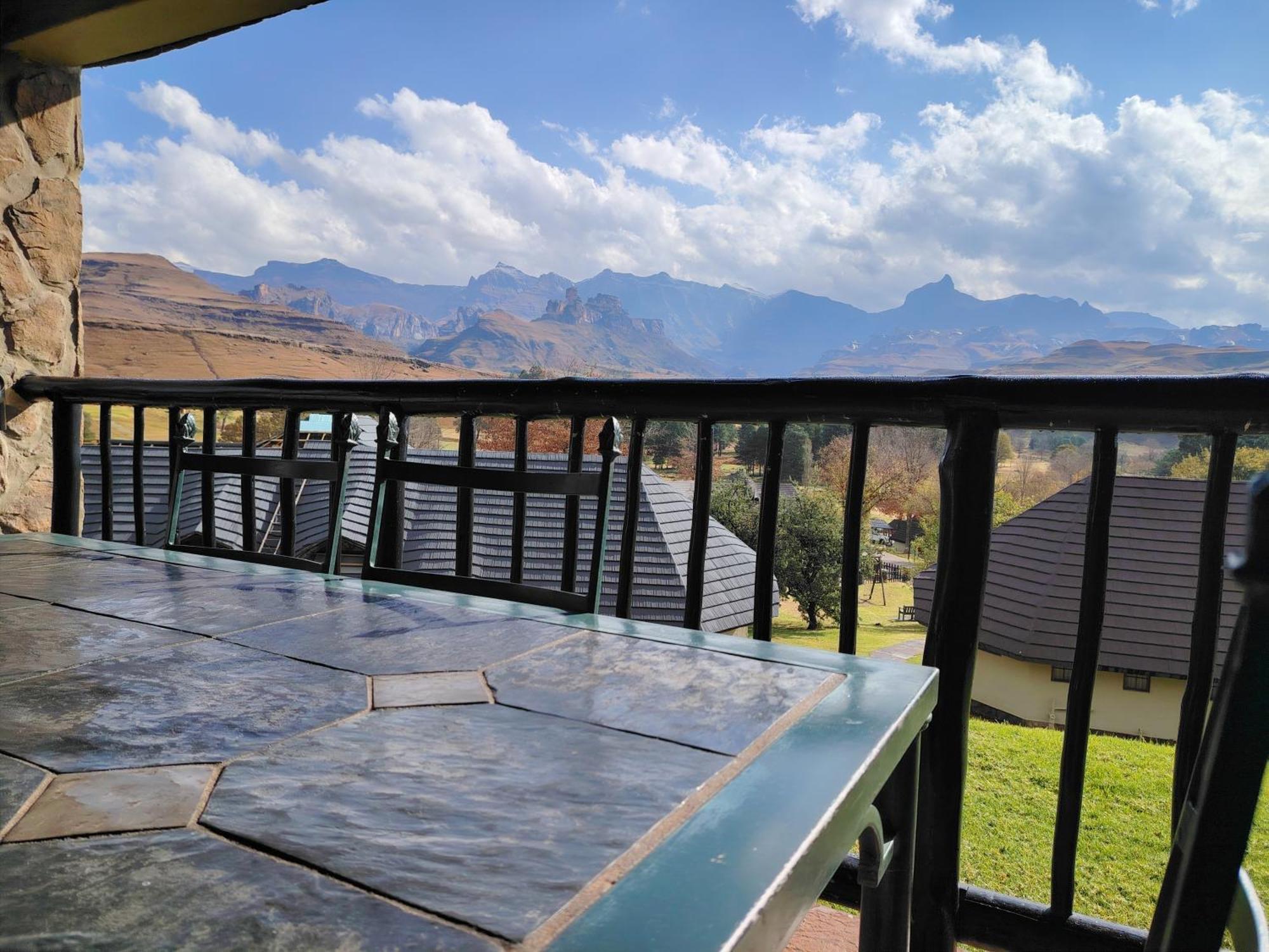 Gooderson Leisure Fairways Self Catering And Timeshare Gold Crown Resort Drakensberg Garden Exterior photo