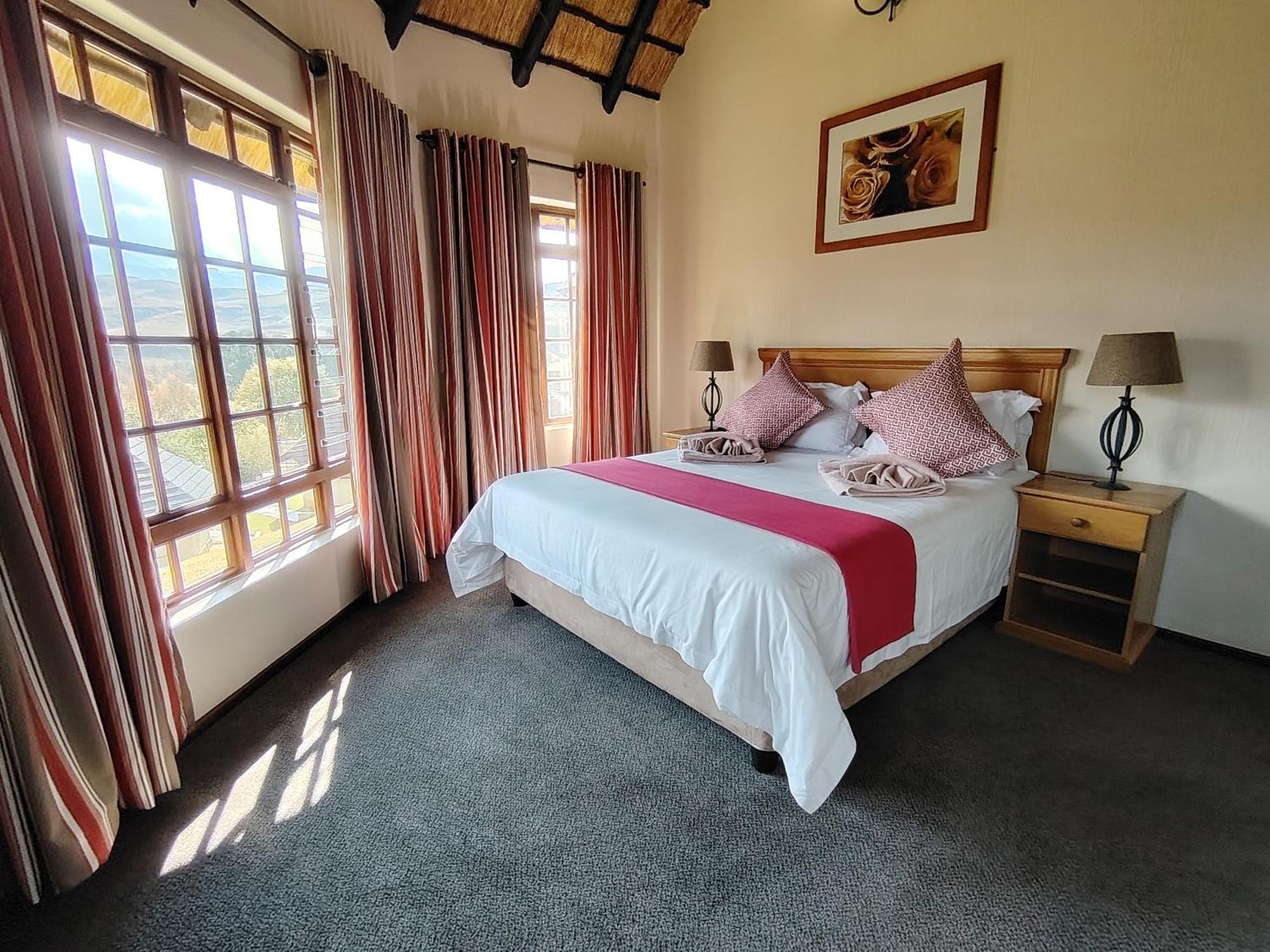Gooderson Leisure Fairways Self Catering And Timeshare Gold Crown Resort Drakensberg Garden Exterior photo
