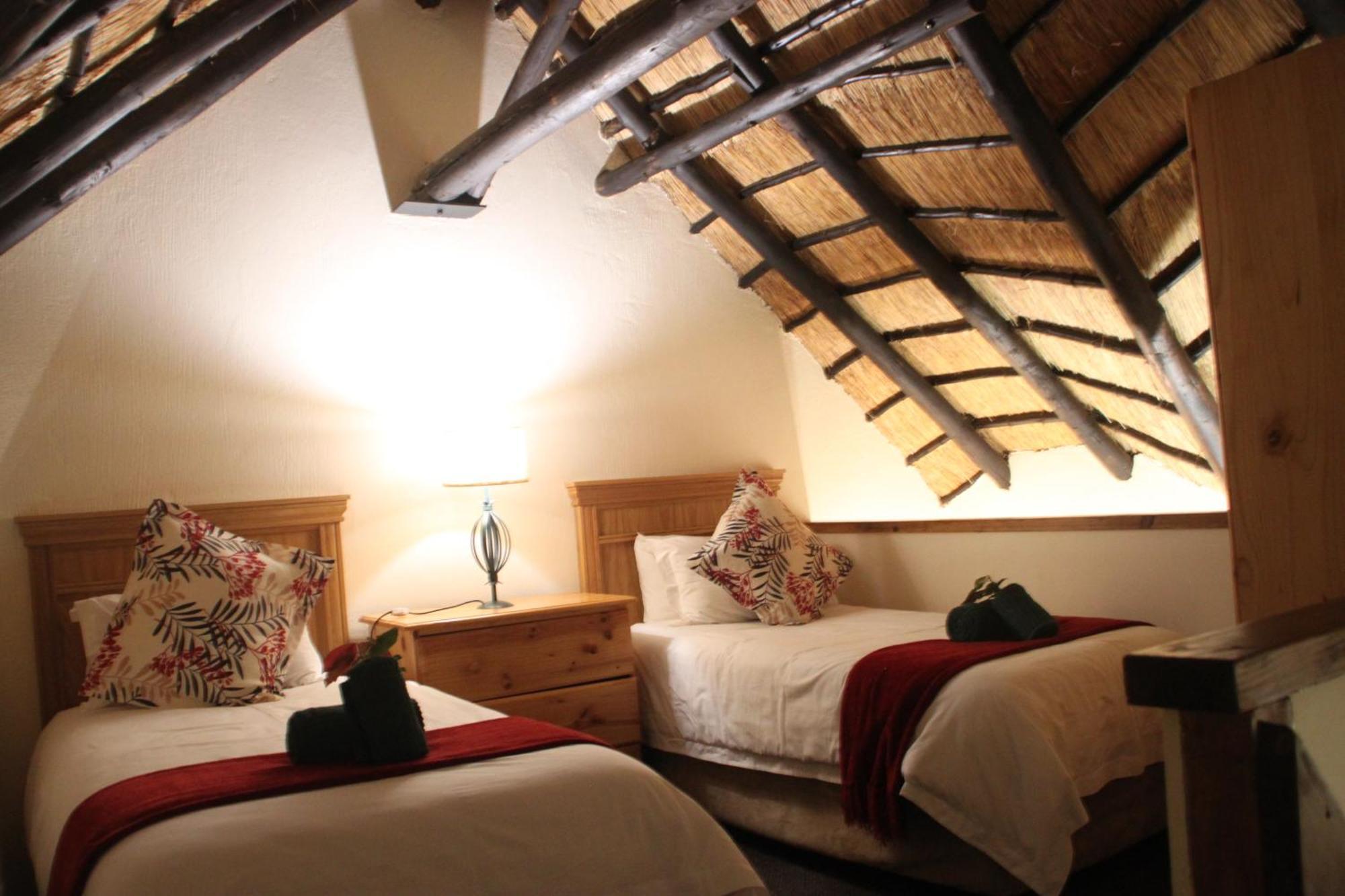 Gooderson Leisure Fairways Self Catering And Timeshare Gold Crown Resort Drakensberg Garden Exterior photo